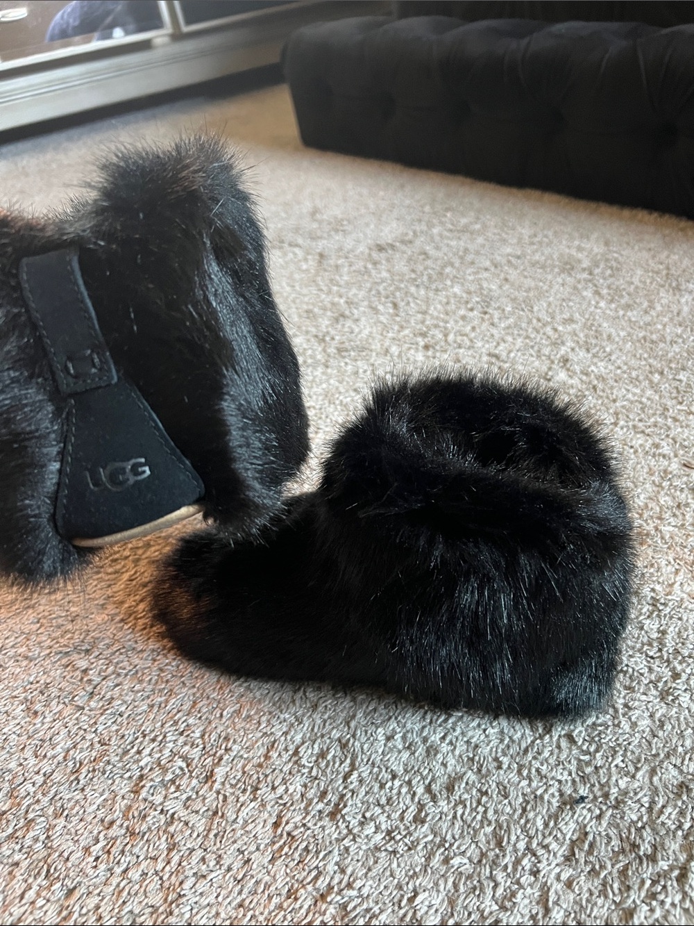 UGG Black Faux Fur Slippers size 6